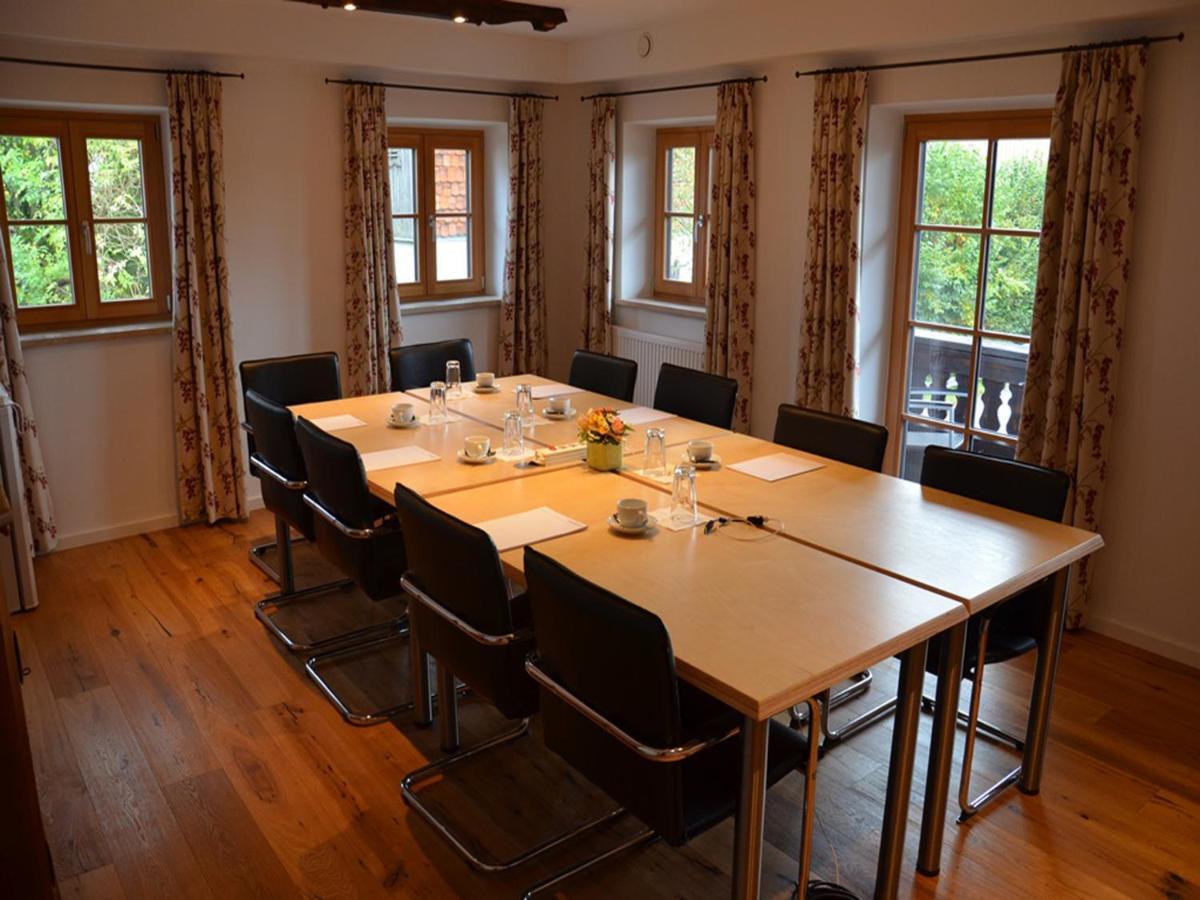 Landhof Angstl - Gaestezimmer Und Tagungsraum Höslwang Extérieur photo